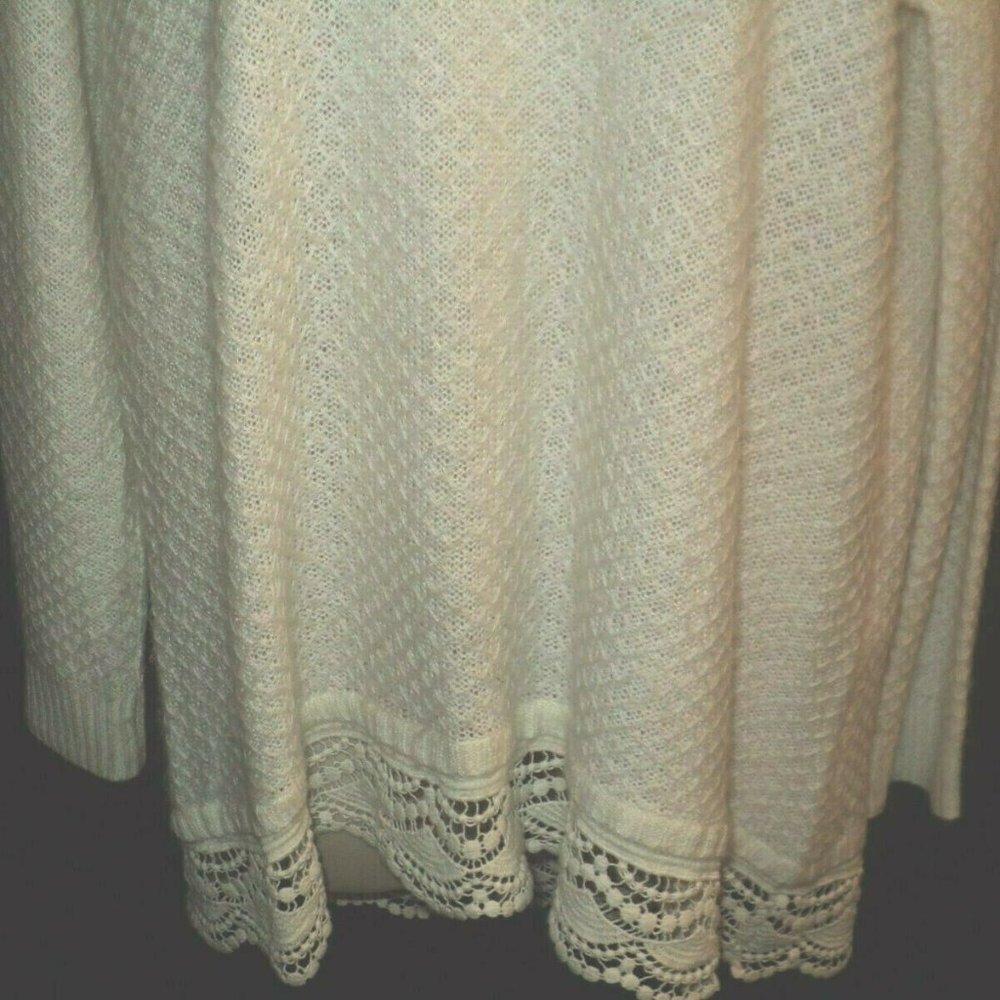 Chico's Sweater Pullover Size 1 (M) Cream, Beaded - Picture 3 of 7